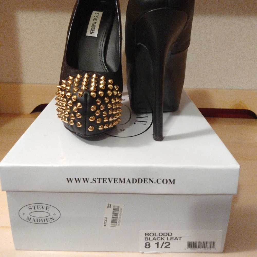 Steve Madden "Bolddd" heels - Picture 3 of 5